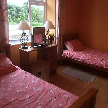 Holiday 4star Cordal Castleisland *